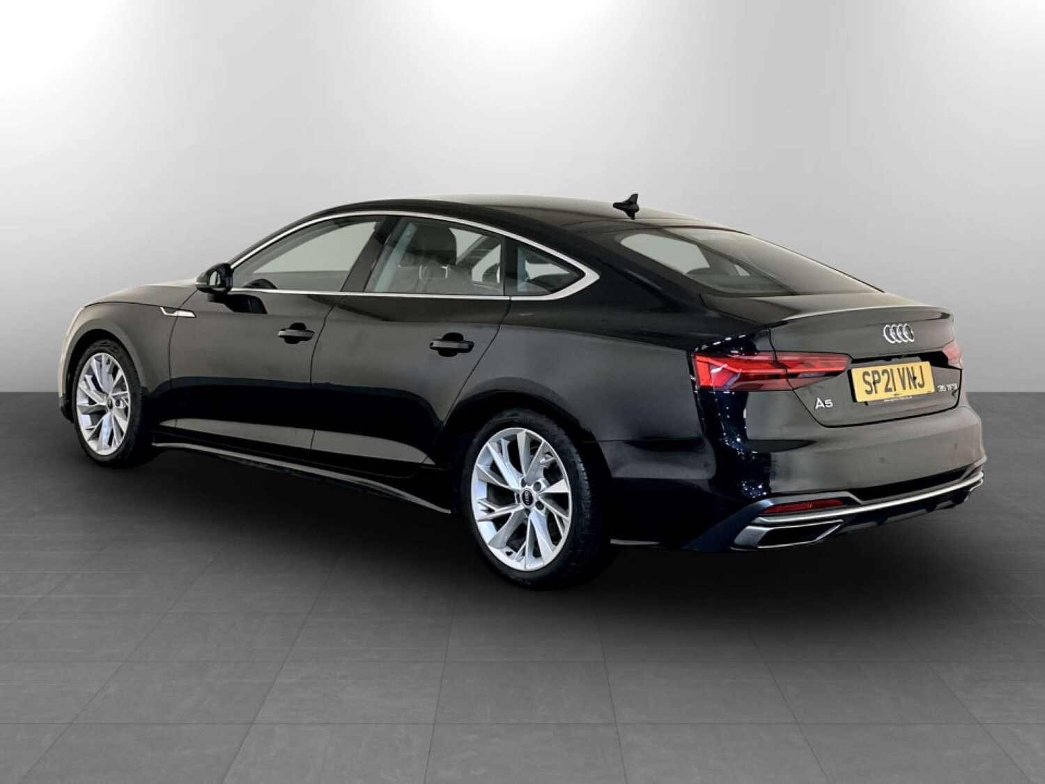 Used Audi A5 2021 for sale - 77417622: Photo 8