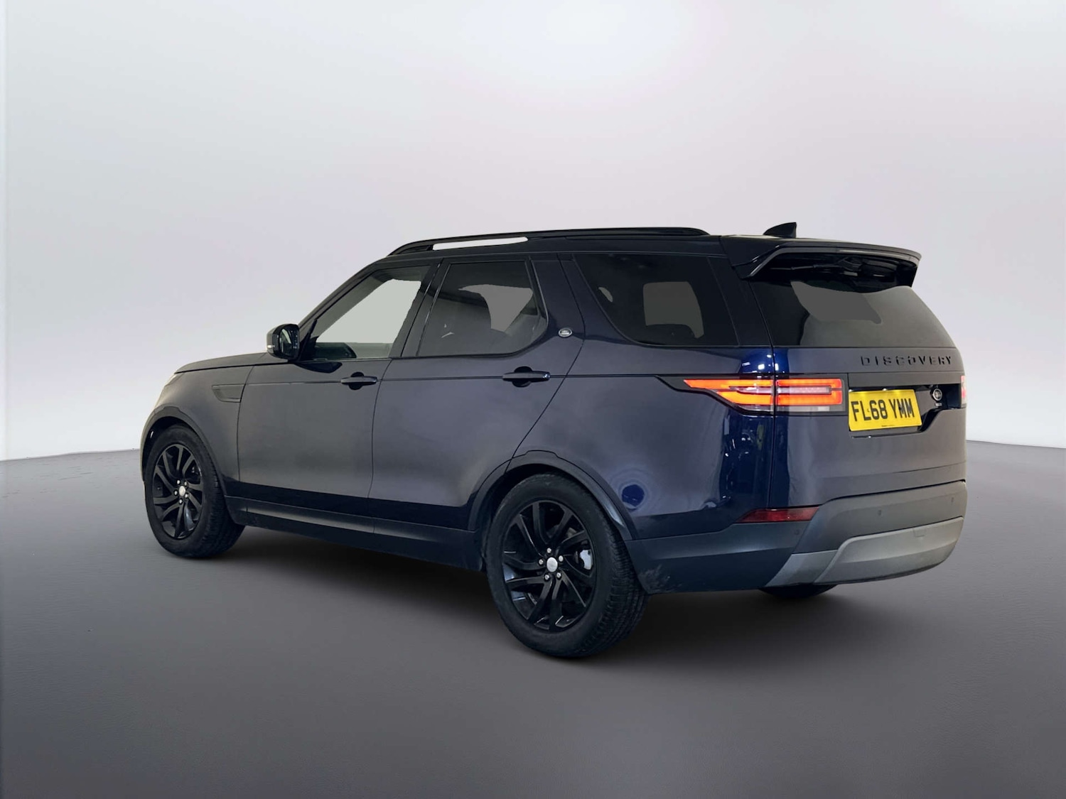 Used Land Rover Discovery 2018 for sale - 78201134: Photo 8