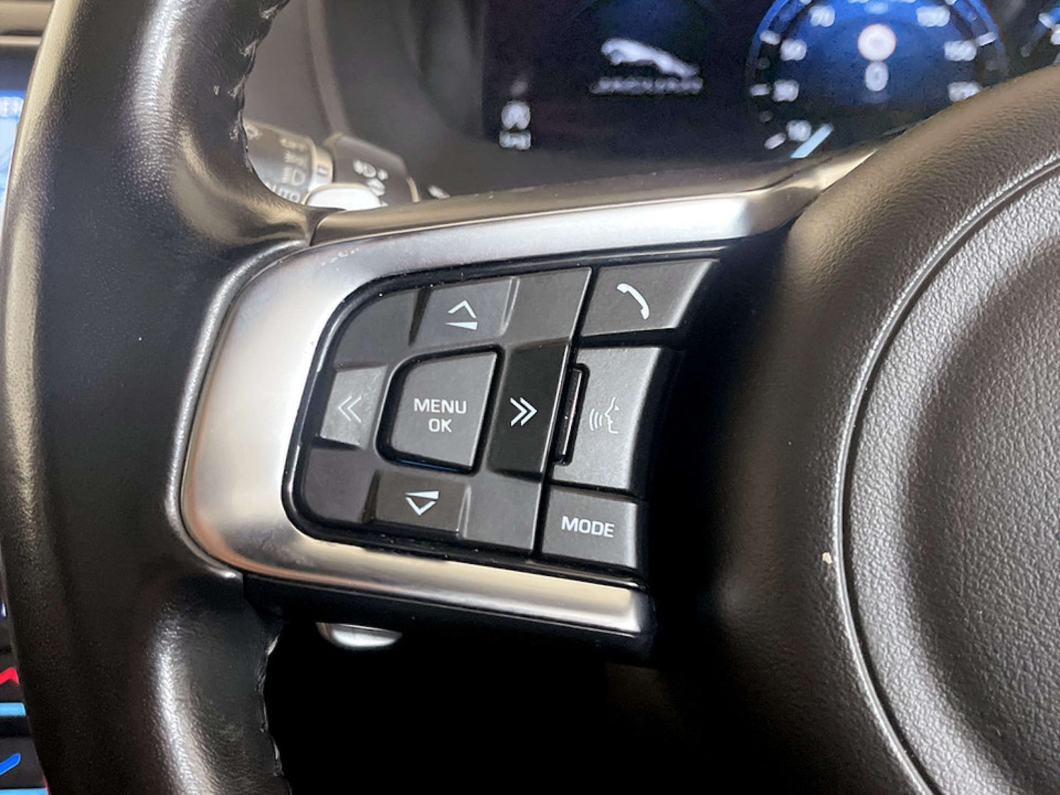 Used Jaguar F-Pace 2018 for sale - 77569664: Photo 17