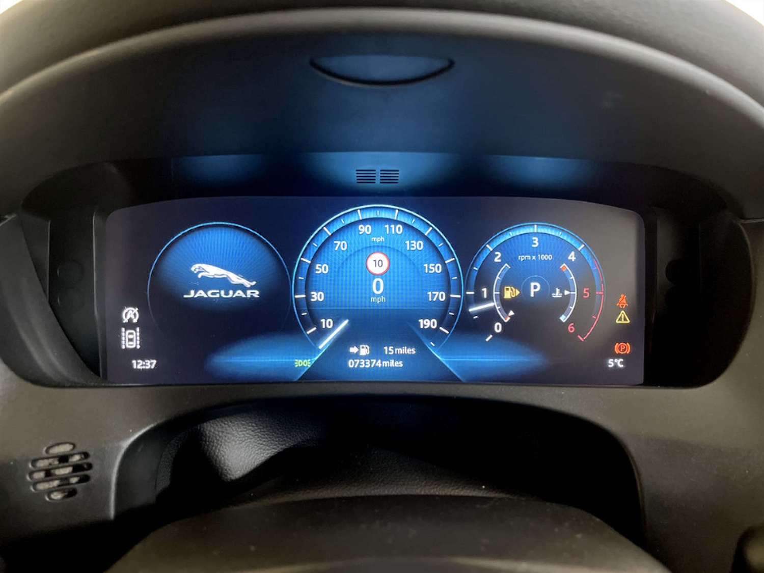 Used Jaguar F-Pace 2018 for sale - 77569664: Photo 18