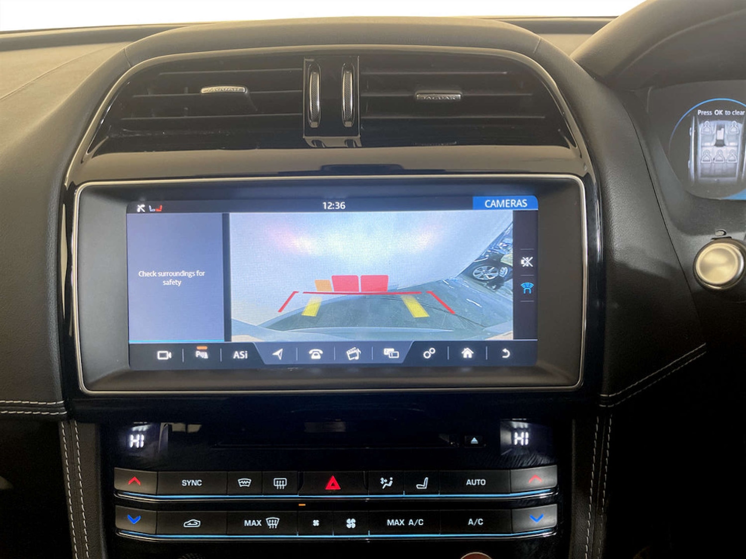 Used Jaguar F-Pace 2018 for sale - 77569664: Photo 20