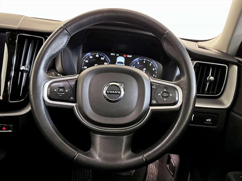 Used Volvo XC60 2018 for sale - 76960969: Photo 17