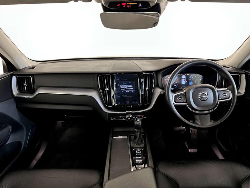 Used Volvo XC60 2018 for sale - 76960969: Photo 3