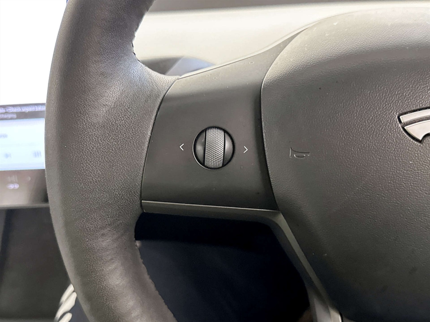 Used Tesla Model 3 2021 for sale - 77701550: Photo 15