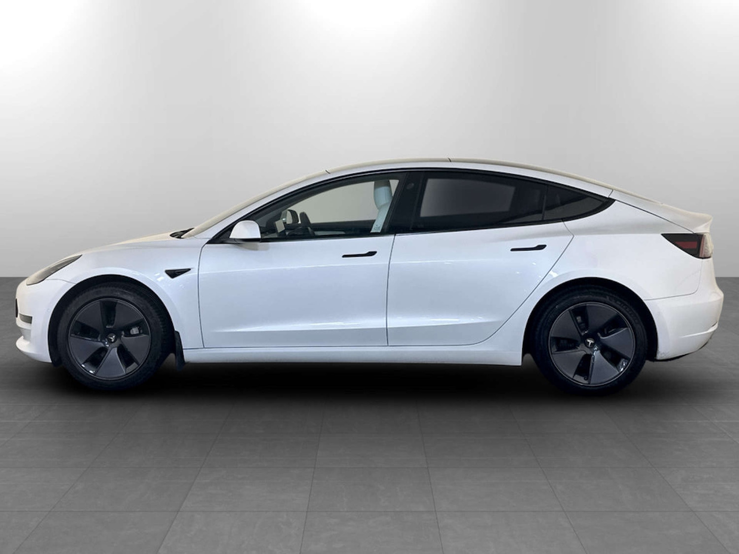 Used Tesla Model 3 2021 for sale - 77701550: Photo 6