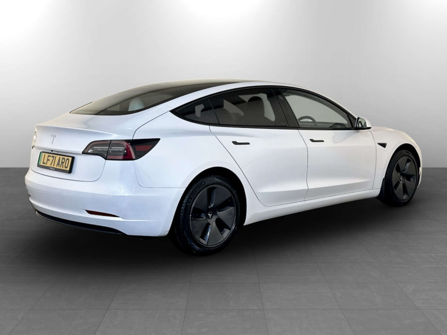 Used Tesla Model 3 2021 for sale - 77701550: Photo 9