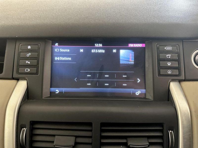 Used Land Rover Discovery Sport 2016 for sale - 76114555: Photo 24