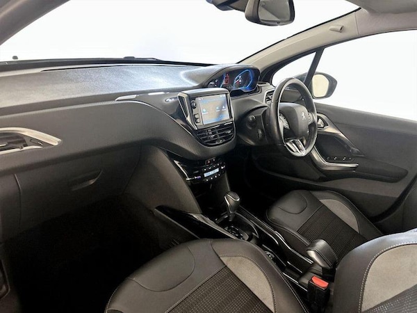 Used Peugeot 2008 2019 for sale - 76312559: Photo 12