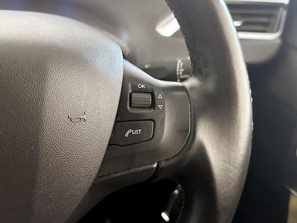 Used Peugeot 2008 2019 for sale - 76312559: Photo 19