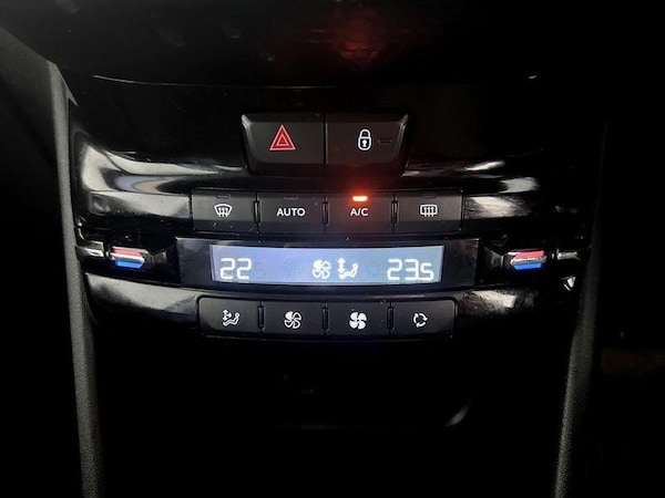 Used Peugeot 2008 2019 for sale - 76312559: Photo 24