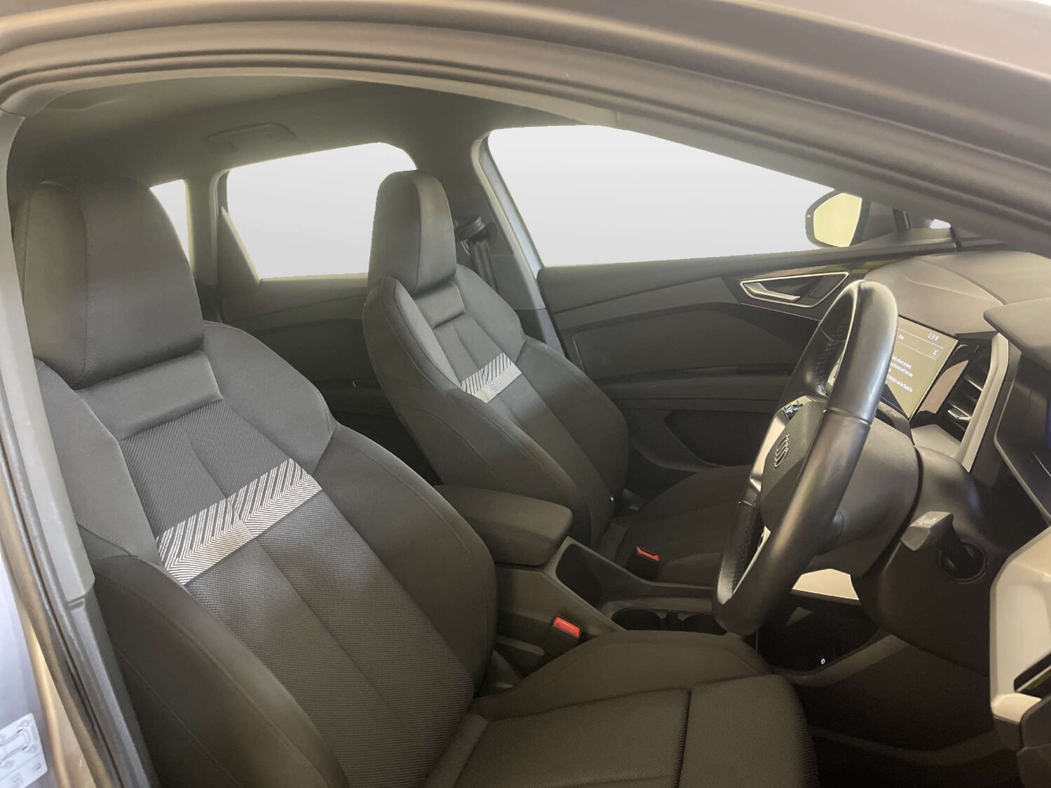 Used Audi Q4 e-tron 2023 for sale - 77930579: Photo 13