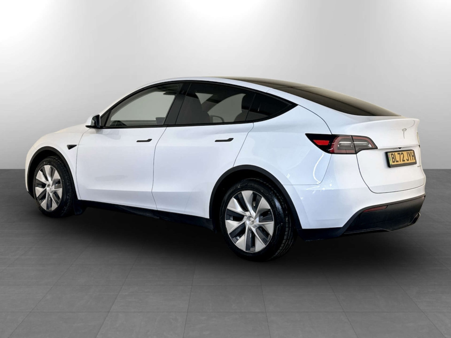 Used Tesla Model Y 2022 for sale - 77766947: Photo 8