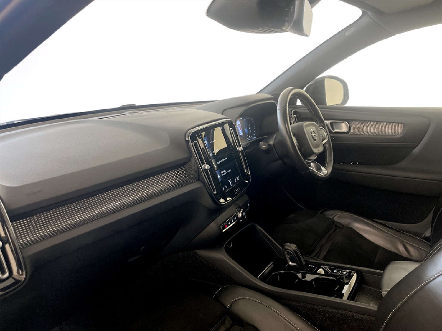 Used Volvo XC40 2021 for sale - 77802020: Photo 12