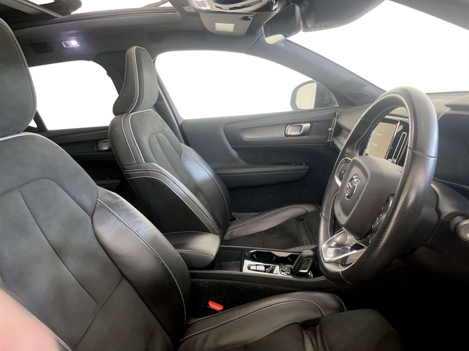 Used Volvo XC40 2021 for sale - 77802020: Photo 13