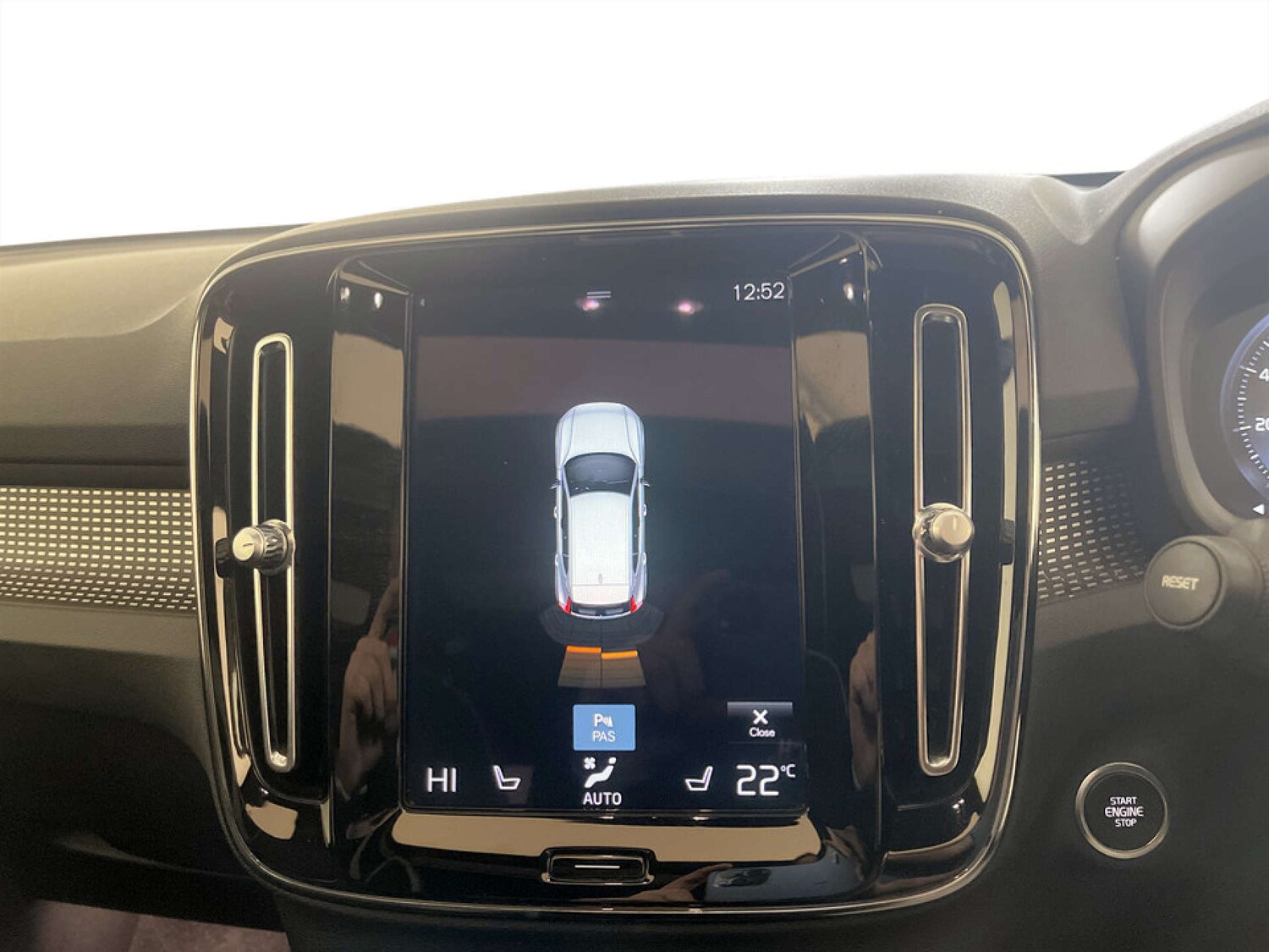 Used Volvo XC40 2021 for sale - 77802020: Photo 24