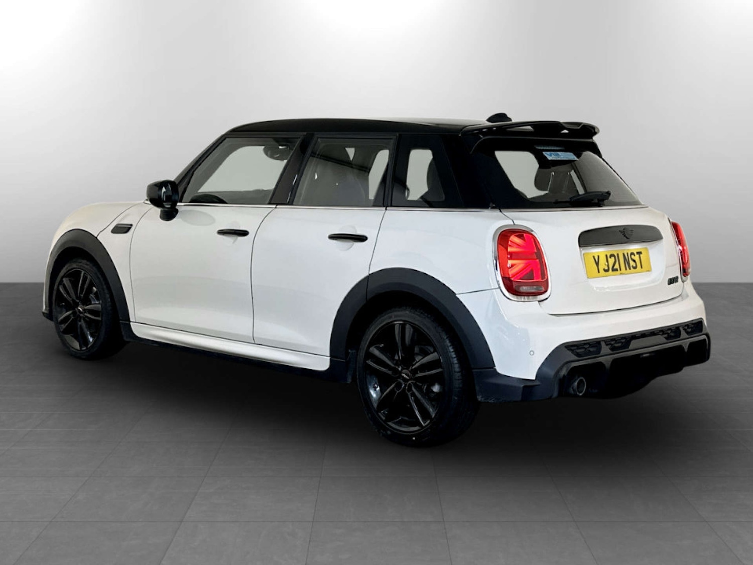 Used MINI Hatch 2021 for sale - 77675403: Photo 8