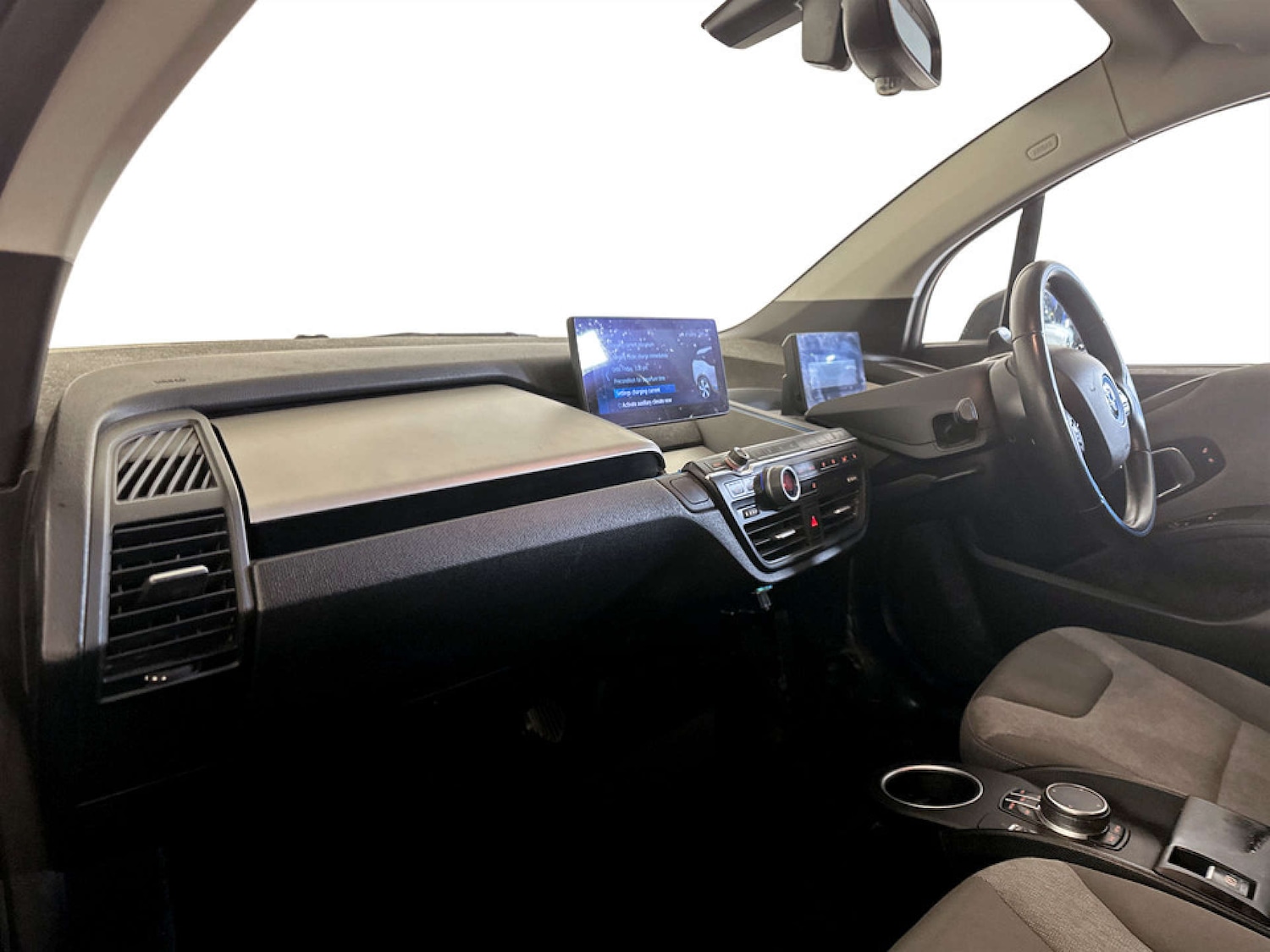 Used BMW i3 2018 for sale - 77422854: Photo 11