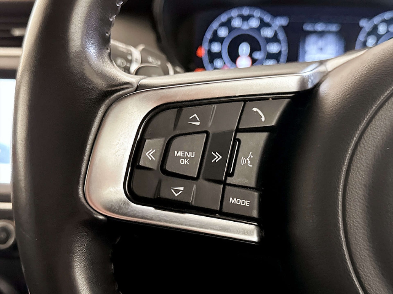 Used Jaguar E-Pace 2018 for sale - 77224792: Photo 18