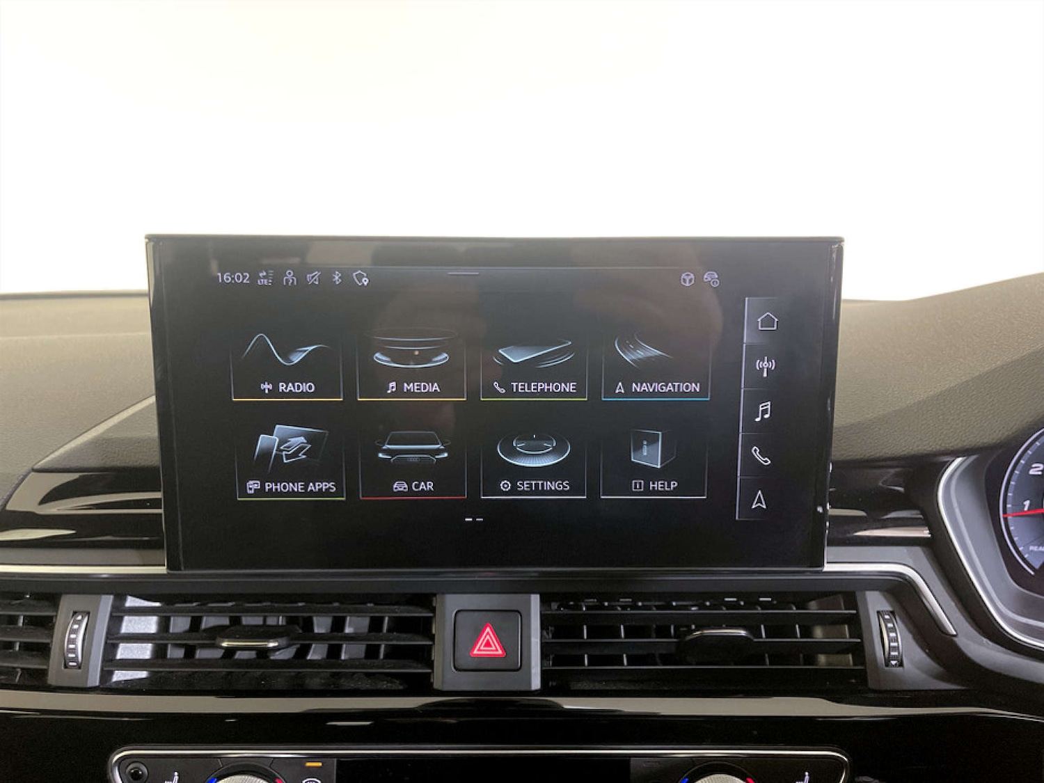 Used Audi A4 Avant 2020 for sale - 77185700: Photo 22