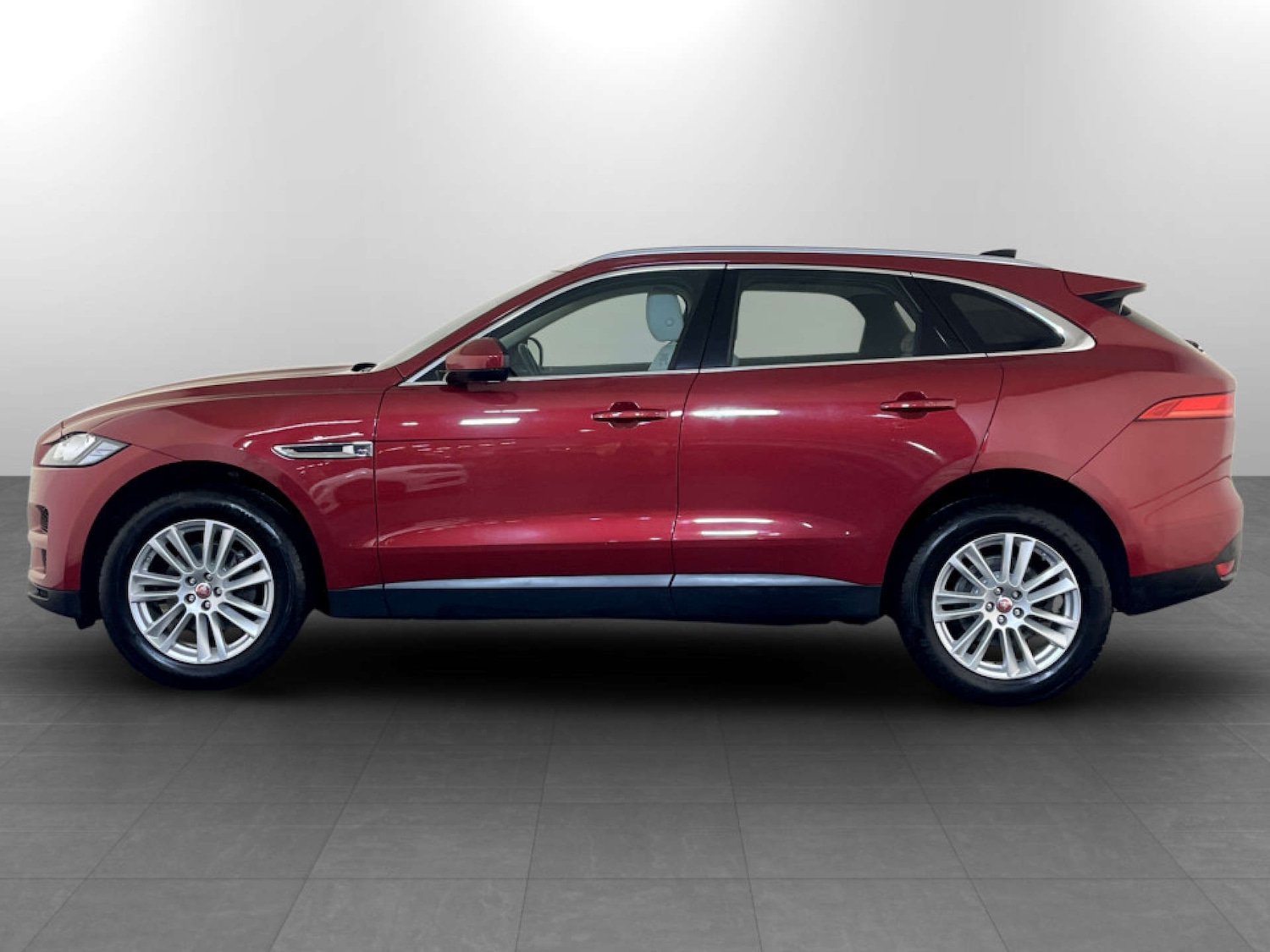 Used Jaguar F-Pace 2020 for sale - 77185610: Photo 7