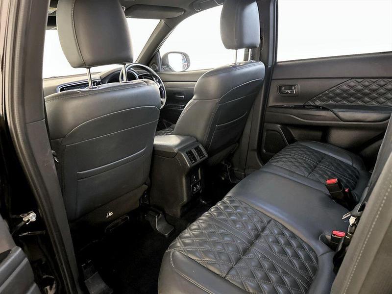 Used Mitsubishi Outlander 2018 for sale - 76580714: Photo 14