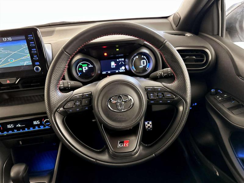 Used Toyota Yaris 2023 for sale - 76882439: Photo 16