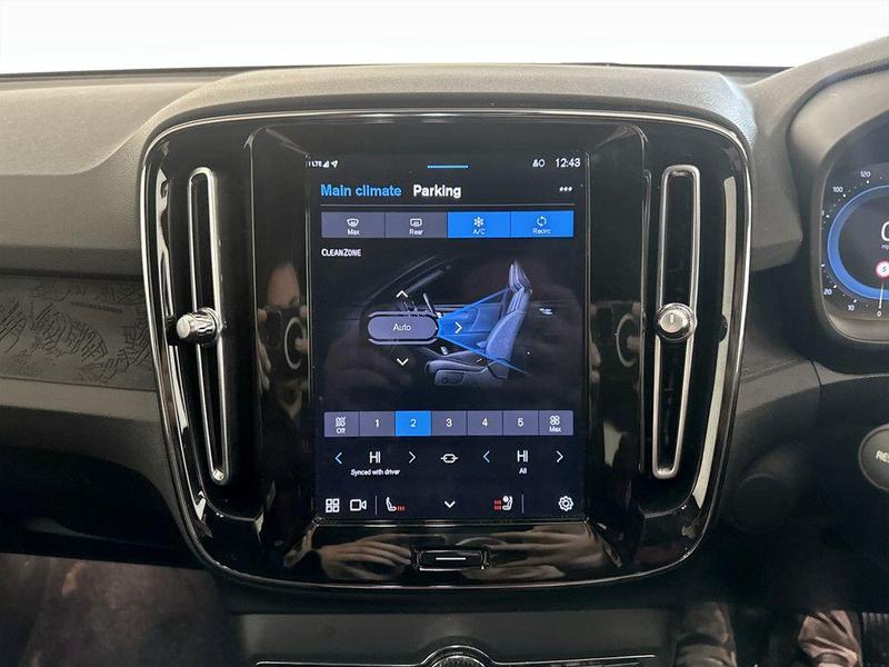 Used Volvo XC40 2022 for sale - 76162137: Photo 24
