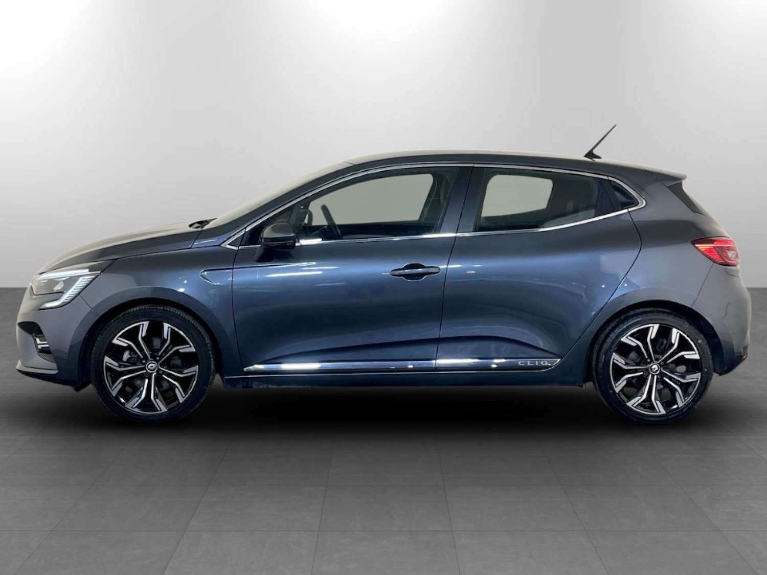 Used Renault Clio 2022 for sale - 77431897: Photo 7