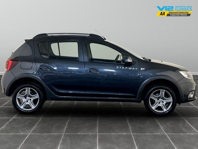 Used Dacia Sandero Stepway 2018 for sale - 76467770: Photo 11