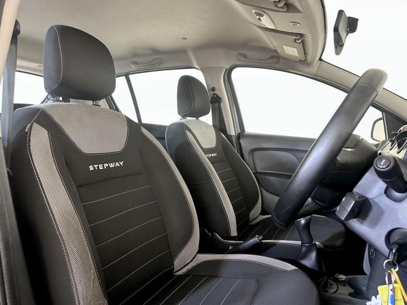 Used Dacia Sandero Stepway 2018 for sale - 76467770: Photo 13