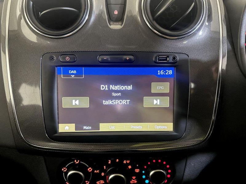 Used Dacia Sandero Stepway 2018 for sale - 76467770: Photo 20