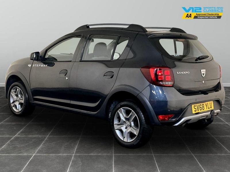 Used Dacia Sandero Stepway 2018 for sale - 76467770: Photo 8
