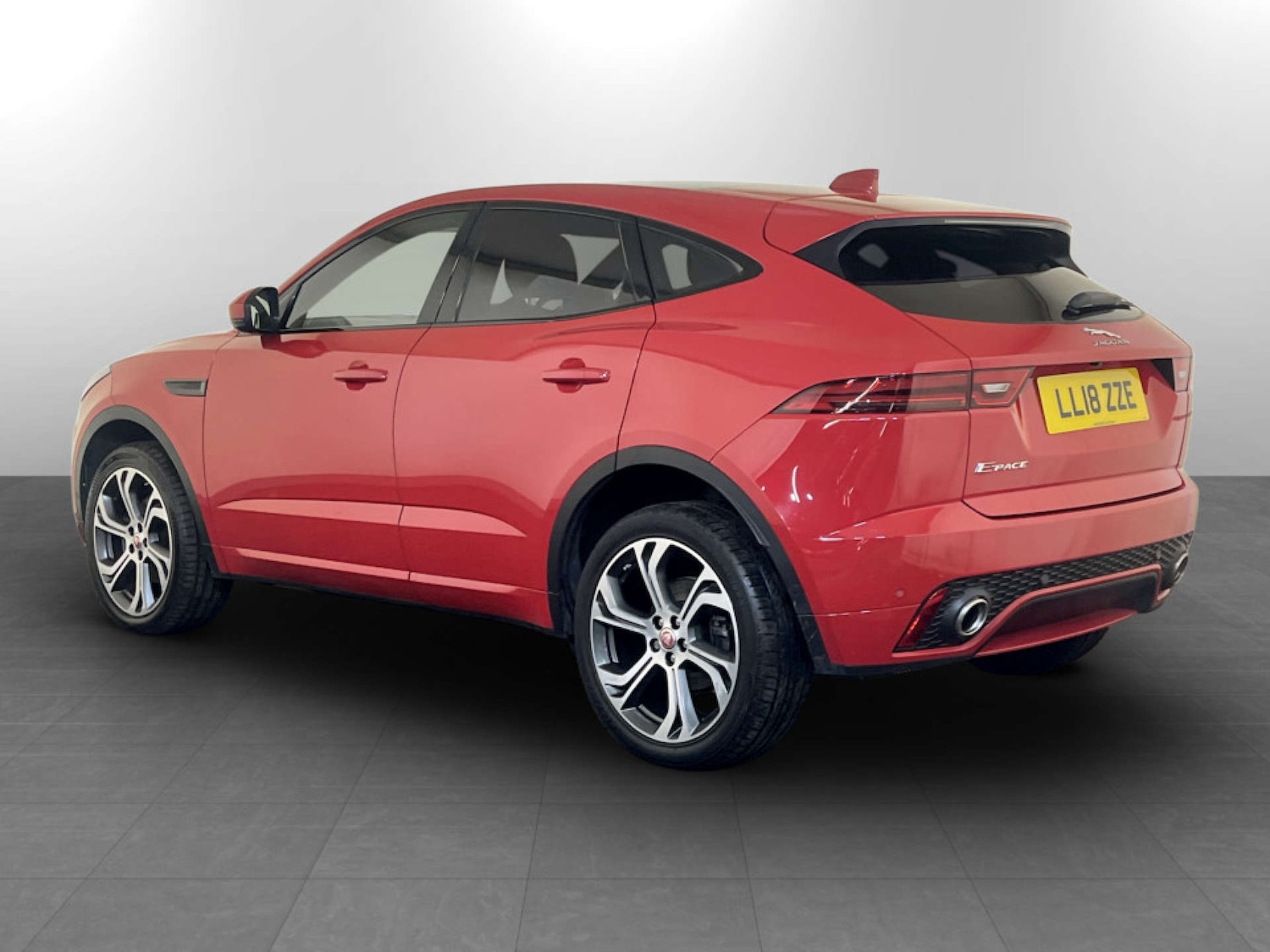 Used Jaguar E-Pace 2018 for sale - 77185530: Photo 8