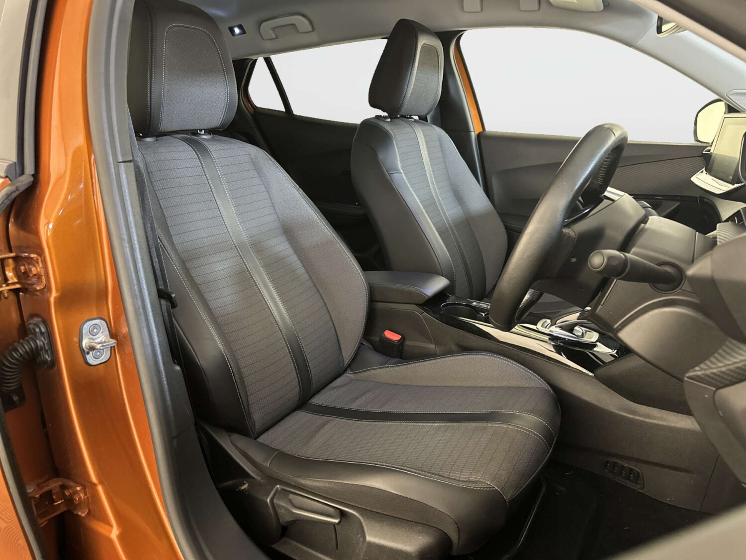 Used Peugeot 2008 2021 for sale - 77844640: Photo 13