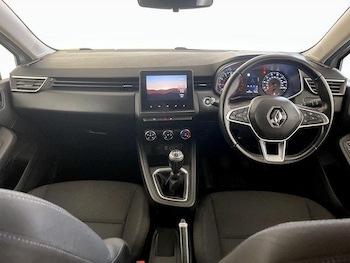 Used Renault Clio 2020 for sale - 76262925: Photo 3