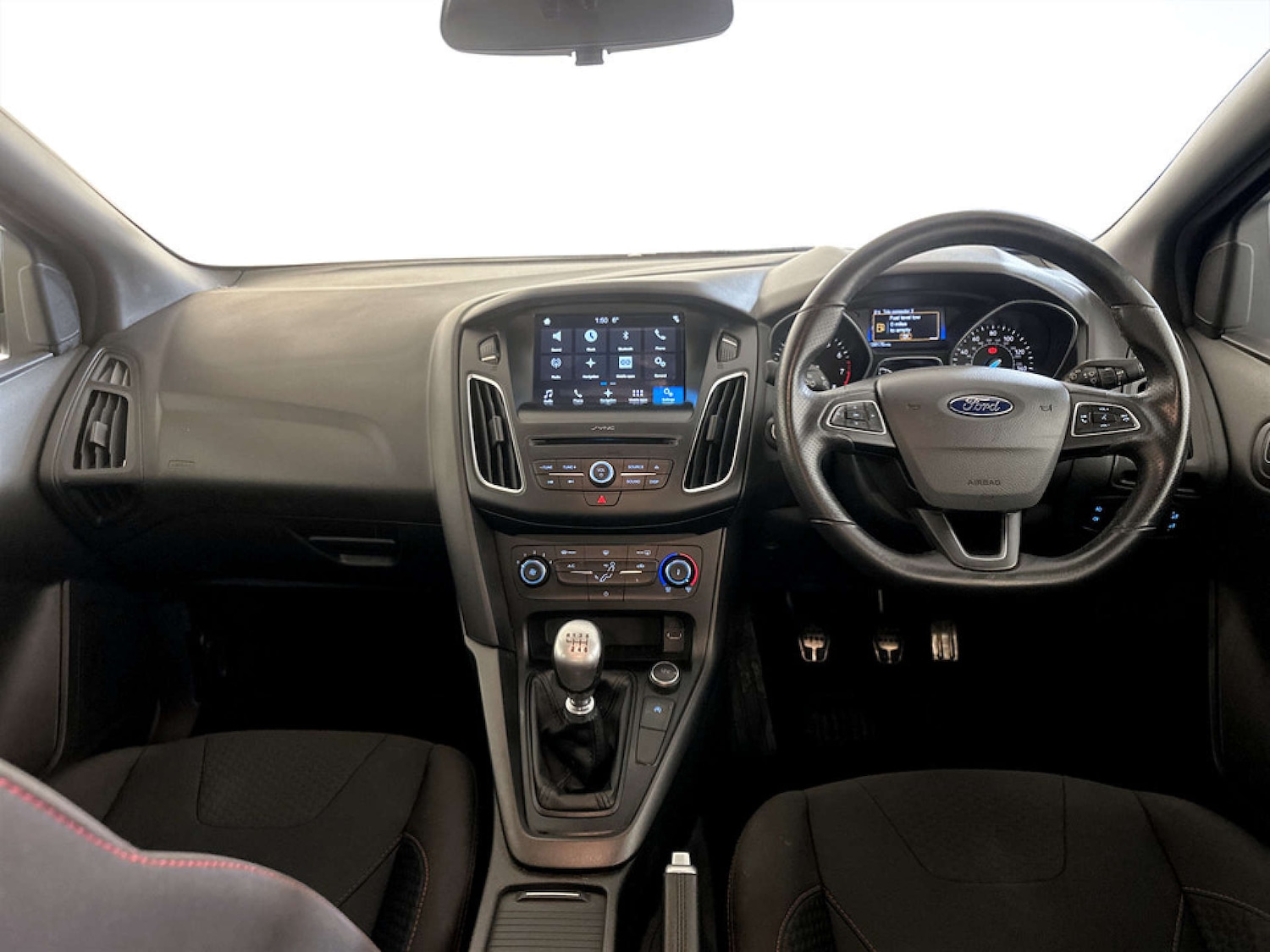 Used Ford Focus 2017 for sale - 77408935: Photo 3