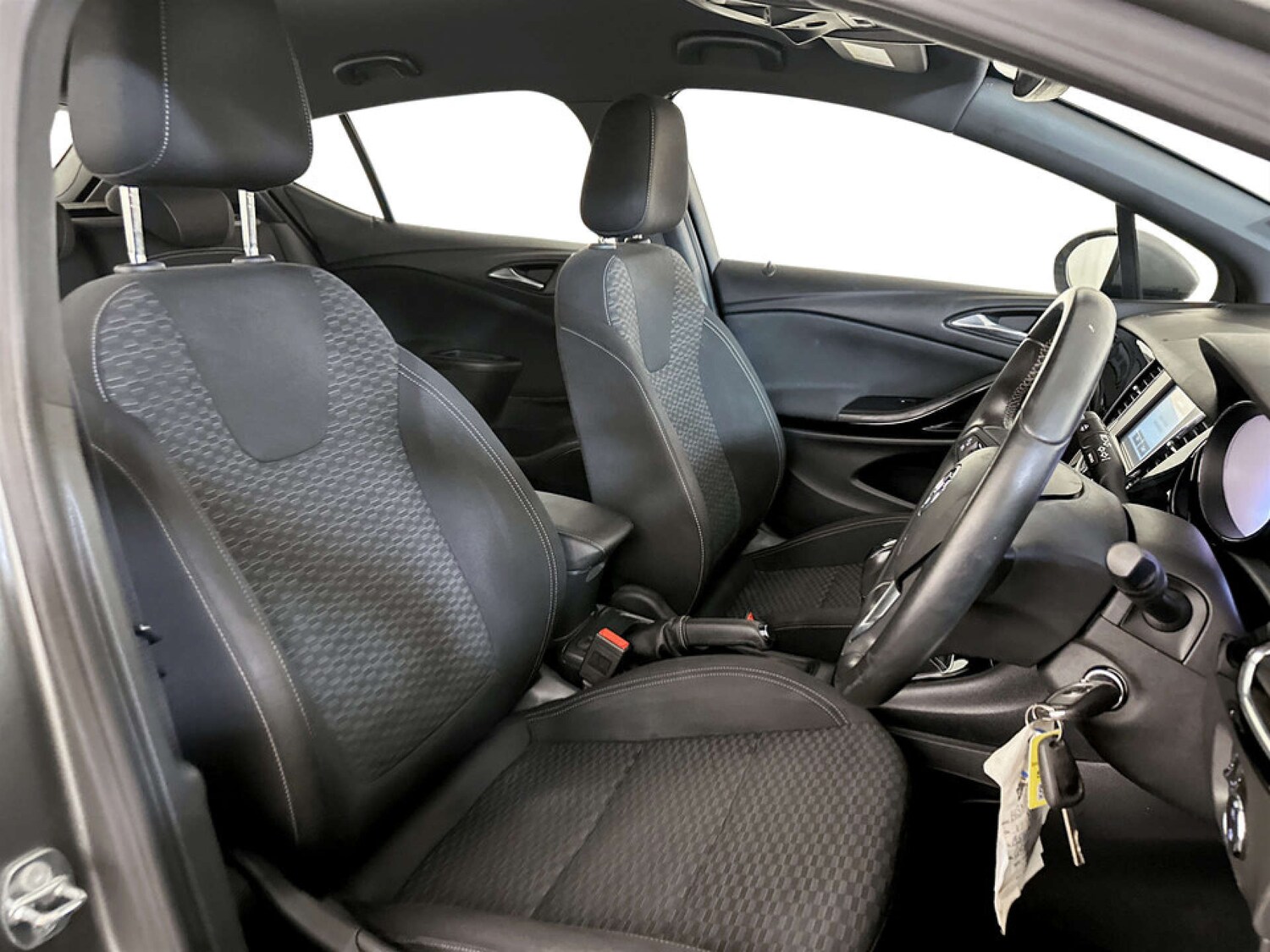 Used Vauxhall Astra 2017 for sale - 77469973: Photo 13