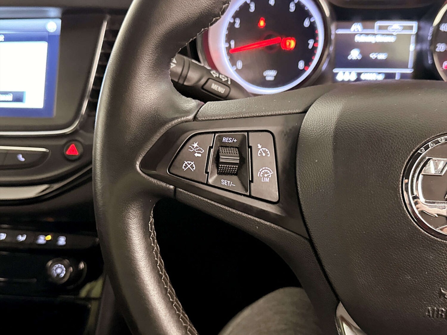 Used Vauxhall Astra 2017 for sale - 77469973: Photo 17