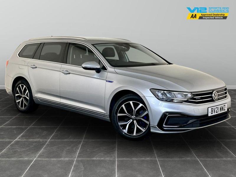 Used Volkswagen Passat 2021 for sale - 76117427: Photo 1