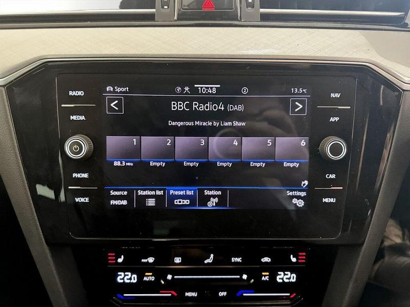 Used Volkswagen Passat 2021 for sale - 76117427: Photo 24