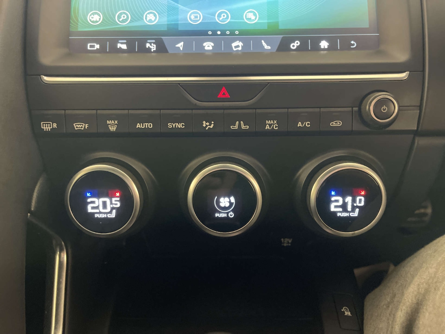 Used Jaguar E-Pace 2018 for sale - 78105691: Photo 25