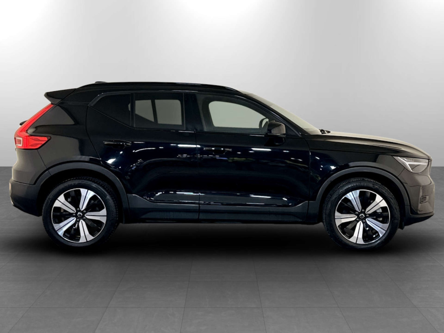 Used Volvo XC40 2022 for sale - 77185670: Photo 11