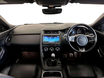 Used Jaguar E-Pace 2018 for sale - 77138275: Photo