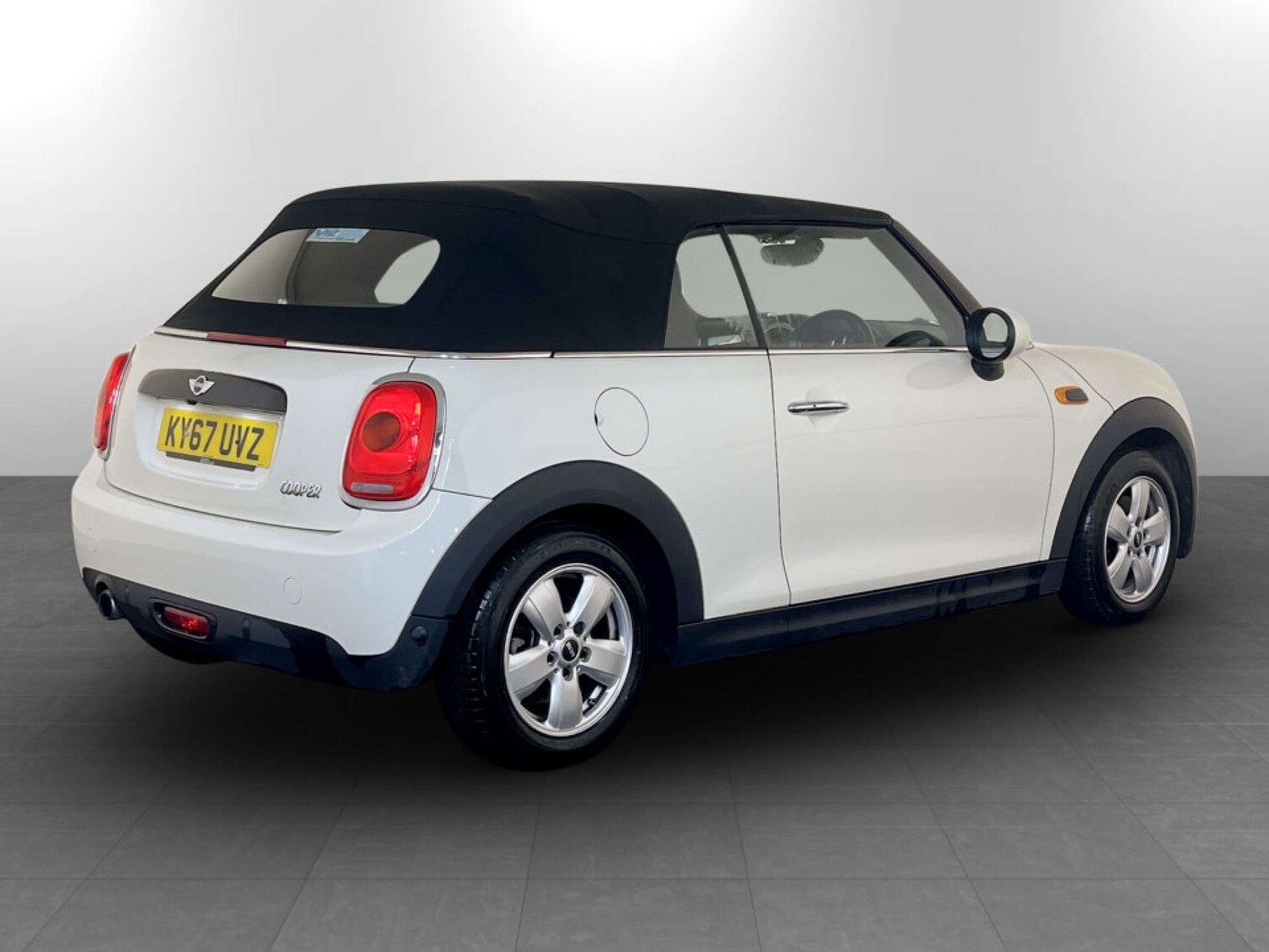 Used MINI Convertible 2017 for sale - 77917728: Photo 10