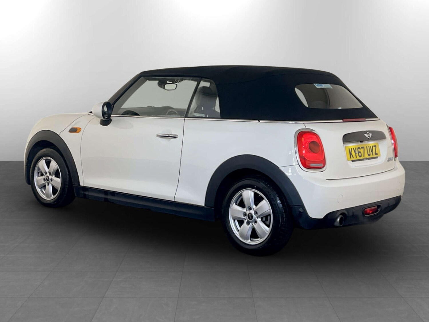 Used MINI Convertible 2017 for sale - 77917728: Photo 8