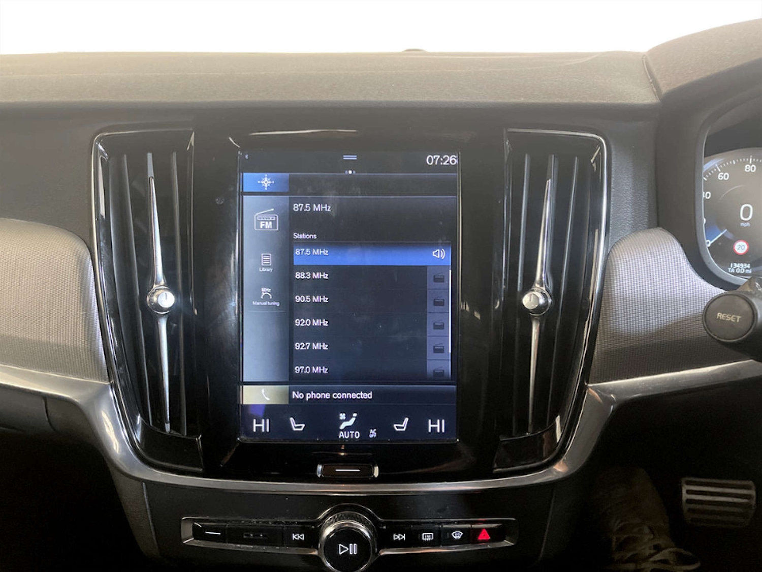 Used Volvo V90 2017 for sale - 77431899: Photo 24