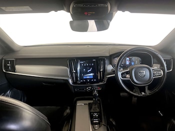 Used Volvo V90 2017 for sale - 77431899: Photo