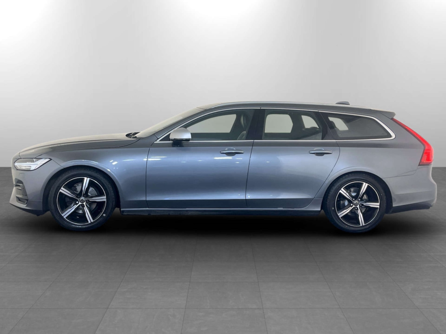 Used Volvo V90 2017 for sale - 77431899: Photo 7