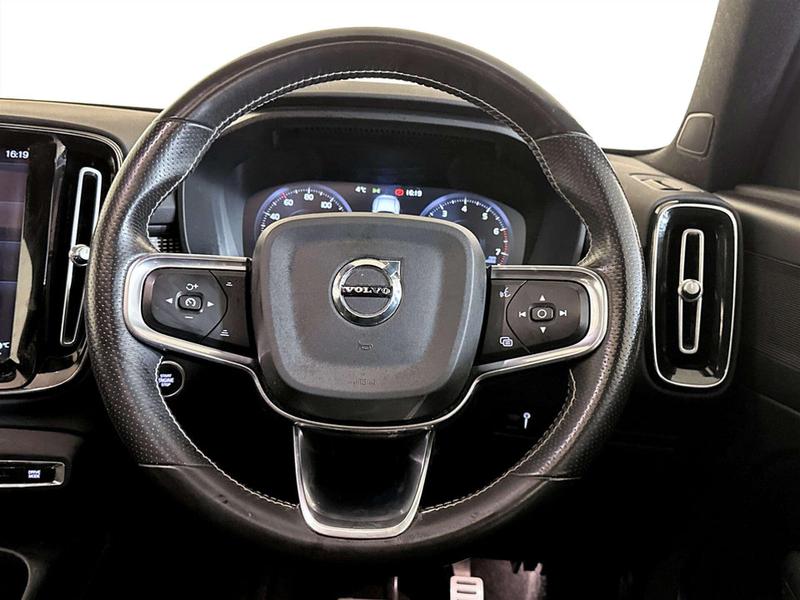 Used Volvo XC40 2021 for sale - 77106584: Photo 16