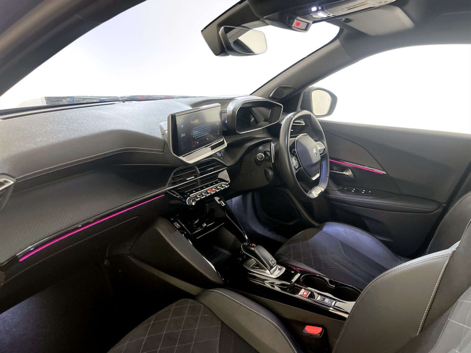 Used Peugeot 2008 2022 for sale - 77688268: Photo 11